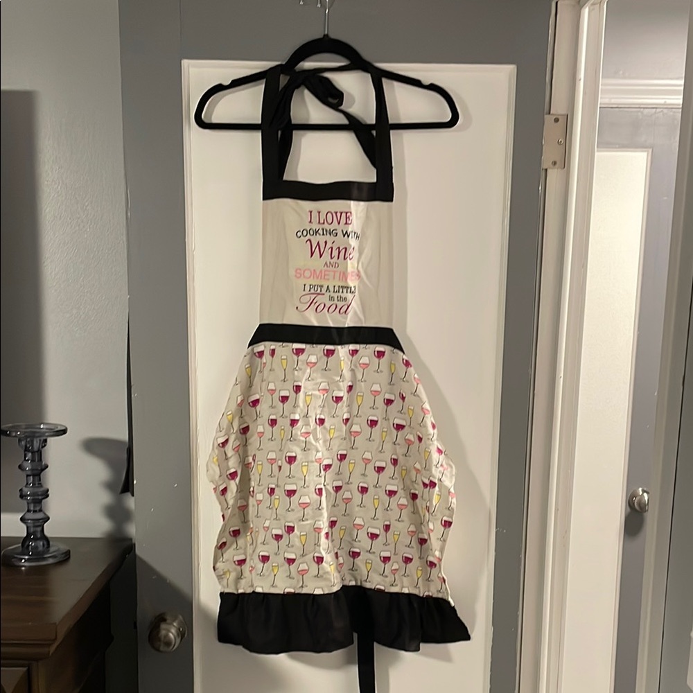 Wine-Themed Apron with Black Trim